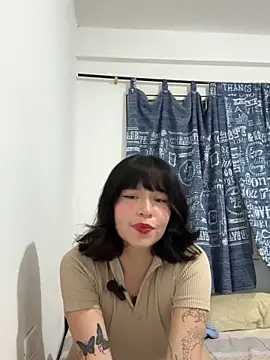 Snapshot of aliciia_23 chatting on November 2025 04:46:01 AM aliciia 23 online show from November 2025 04:46:01 AM