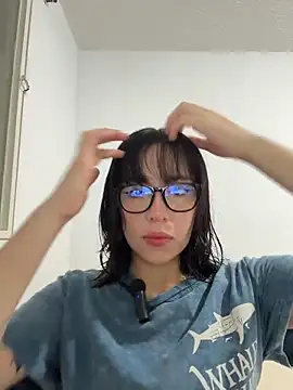 Snapshot of aliciia_23 chatting on November 2025 09:17:01 PM aliciia 23 online show from November 2025 09:17:01 PM