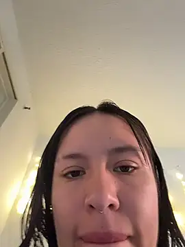 Snapshot of aliciia_23 chatting on December 2025 09:52:02 PM aliciia 23 online show from December 2025 09:52:02 PM