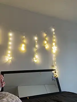 Snapshot of aliciia_23 chatting on December 2025 09:43:02 PM aliciia 23 online show from December 2025 09:43:02 PM