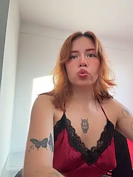 Snapshot of aliciia_23 chatting on February 2026 10:21:01 PM aliciia 23 online show from February 2026 10:21:01 PM