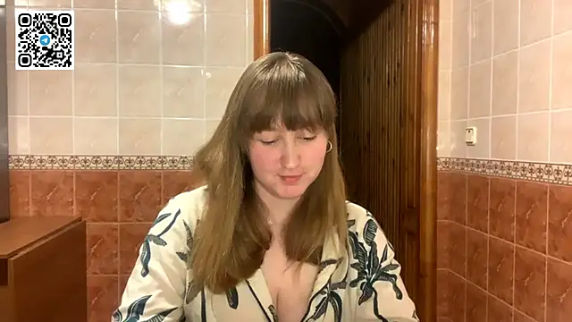 MaroonMoon  online show from November 2025 08:55:01 PM