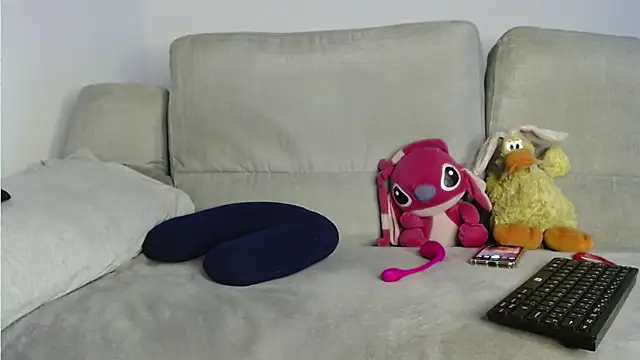 Raycatt1 online show from April 2026 12:08:02 PM