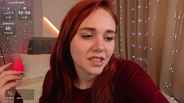 PollyVinice online show from October 2025 11:30:01 AM