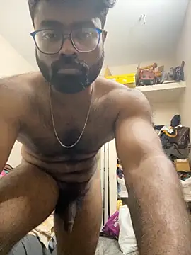 Snapshot of DJLOVE280825 chatting on October 2025 11:35:01 PM DJLOVE280825 online show from October 2025 11:35:01 PM