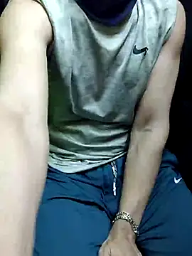 Snapshot of chocolate_alone chatting on December 2025 12:03:02 PM chocolate alone online show from December 2025 12:03:02 PM