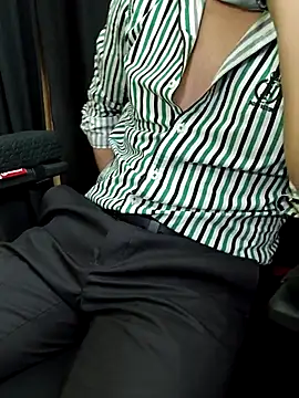 Snapshot of chocolate_alone chatting on January 2026 08:51:02 AM chocolate alone online show from January 2026 08:51:02 AM