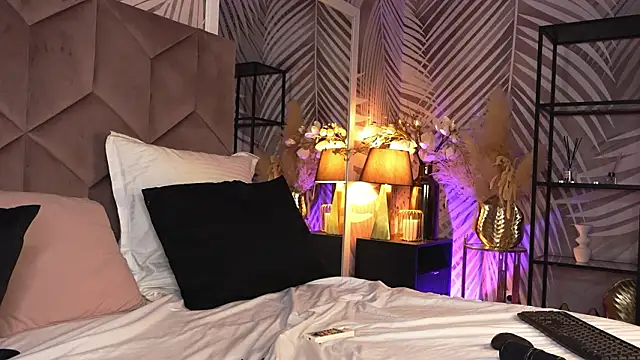 EvaRhea online show from March 2026 04:16:01 AM