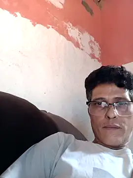 amandinha68 online show from September 2025 05:02:01 PM