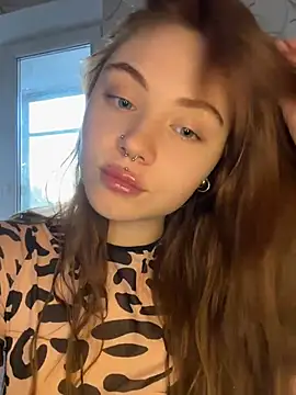 Snapshot of LunaMillie chatting on May 2026 04:37:02 PM LunaMillie online show from May 2026 04:37:02 PM