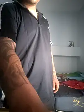 Snapshot of Maratattoo22 chatting on September 2025 07:58:02 PM Maratattoo22 online show from September 2025 07:58:02 PM