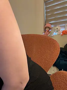 MaiLiiil online show from March 2026 09:59:01 AM