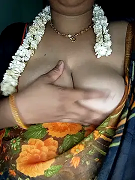 Snapshot of Geetha227 chatting on November 2025 12:43:02 AM Geetha227 online show from November 2025 12:43:02 AM