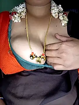 Snapshot of Geetha227 chatting on November 2025 03:55:01 PM Geetha227 online show from November 2025 03:55:01 PM