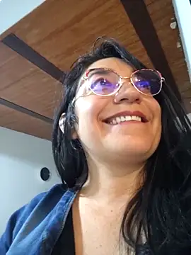 Snapshot of MAFE__29 chatting on October 2025 11:56:02 PM MAFE 29 online show from October 2025 11:56:02 PM