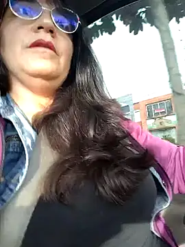 Snapshot of MAFE__29 chatting on October 2025 12:09:02 PM MAFE 29 online show from October 2025 12:09:02 PM