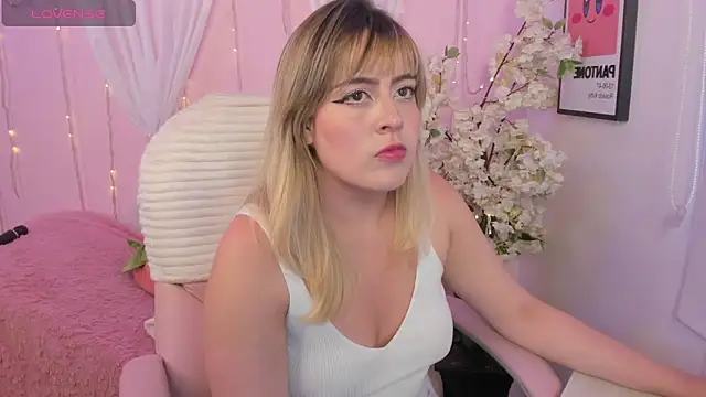 Snapshot of Jenny_Wolridge_ chatting on February 2026 09:07:01 PM Jenny Wolridge online show from February 2026 09:07:01 PM