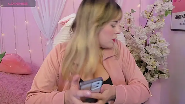 Snapshot of Jenny_Wolridge_ chatting on February 2026 10:13:02 PM Jenny Wolridge online show from February 2026 10:13:02 PM