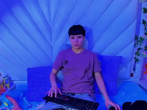 Bruno Cruzz online show from October 2025 02:34:01 AM