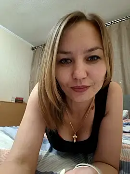 Snapshot of VeroLoverx chatting on September 2025 08:12:02 PM VeroLoverx online show from September 2025 08:12:02 PM