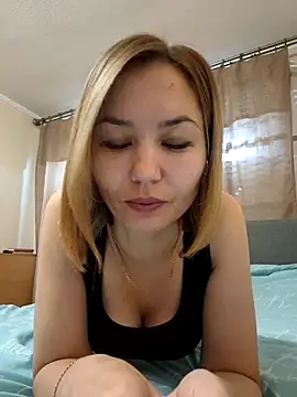 Snapshot of VeroLoverx chatting on October 2025 08:15:02 AM VeroLoverx online show from October 2025 08:15:02 AM