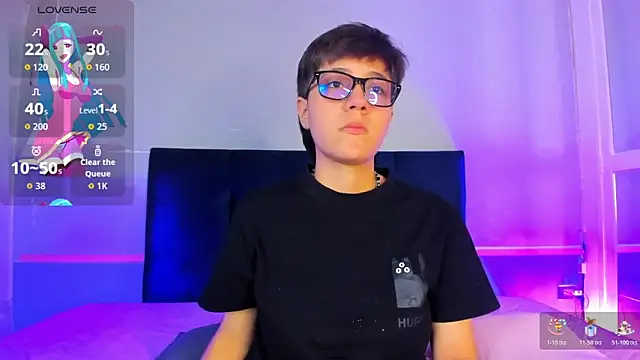 Tsuki Maru online show from November 2025 08:07:01 PM