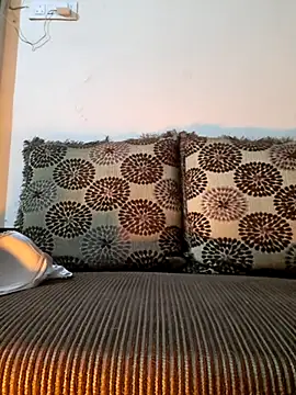 Snapshot of Evneet27_Saavu chatting on November 2025 02:43:02 AM Evneet27 Saavu online show from November 2025 02:43:02 AM