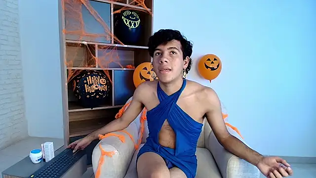 Snapshot of E_R_O_S_ chatting on October 2025 02:53:01 PM E R O S online show from October 2025 02:53:01 PM