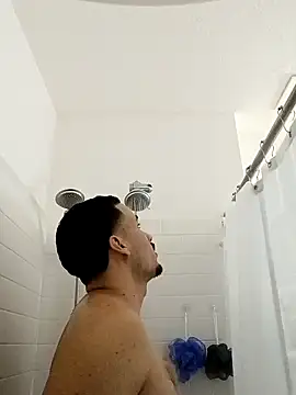 Jadriel23 online show from October 2025 06:49:02 PM