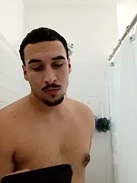 Jadriel23 online show from October 2025 05:01:01 PM