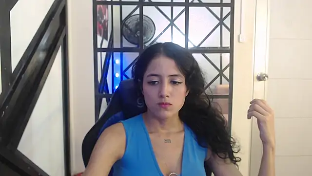 emily rz1 online show from October 2025 07:13:01 PM