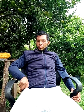 Snapshot of AlphaAlterX chatting on October 2025 02:07:02 PM AlphaAlterX online show from October 2025 02:07:02 PM