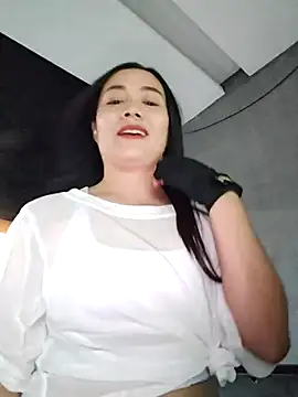 Snapshot of bingxin- chatting on October 2025 05:06:01 AM bingxin- online show from October 2025 05:06:01 AM