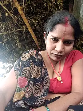 Snapshot of Hot_Seema83 chatting on September 2025 08:08:01 AM Hot Seema83 online show from September 2025 08:08:01 AM