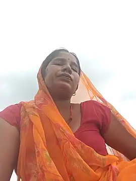 Snapshot of Hot_Seema83 chatting on November 2025 08:24:01 AM Hot Seema83 online show from November 2025 08:24:01 AM