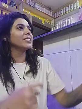 Maricamposs online show from June 2026 08:09:01 PM