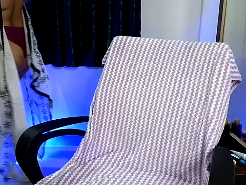 Snapshot of mansi201 chatting on October 2025 12:55:02 PM mansi201 online show from October 2025 12:55:02 PM