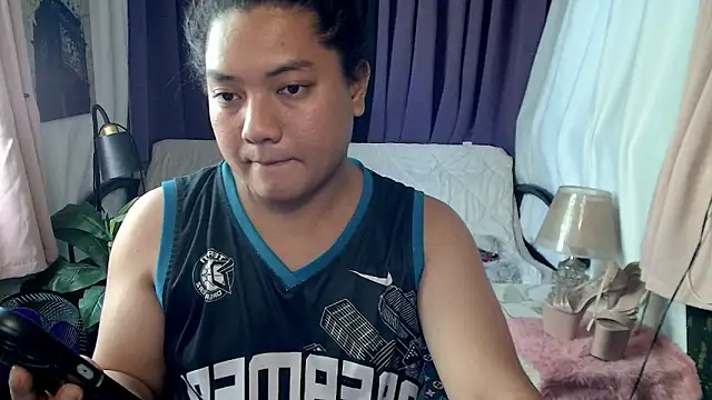 QueenieBrooks online show from March 2026 07:35:01 AM