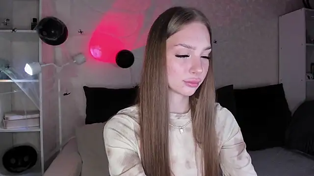 AliceLababy  online show from November 2025 04:15:02 AM