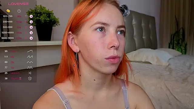 Snapshot of JuliannaWenger chatting on September 2025 05:13:02 PM JuliannaWenger online show from September 2025 05:13:02 PM