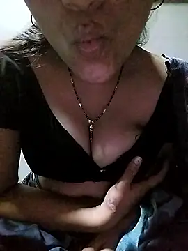 Snapshot of Hottestgirll chatting on November 2025 08:32:01 PM Hottestgirll online show from November 2025 08:32:01 PM