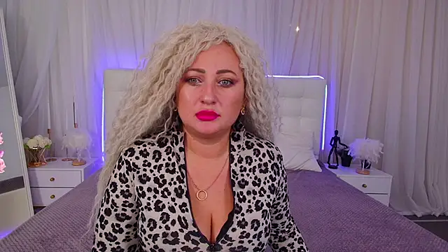 Snapshot of Lilit_1Love chatting on October 2025 04:29:01 PM Lilit 1Love online show from October 2025 04:29:01 PM