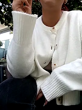 mekserina0 online show from November 2025 01:24:01 PM