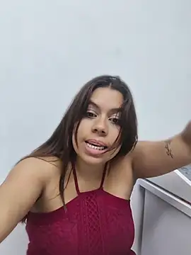 GabyMontenegro online show from April 2026 05:41:02 PM