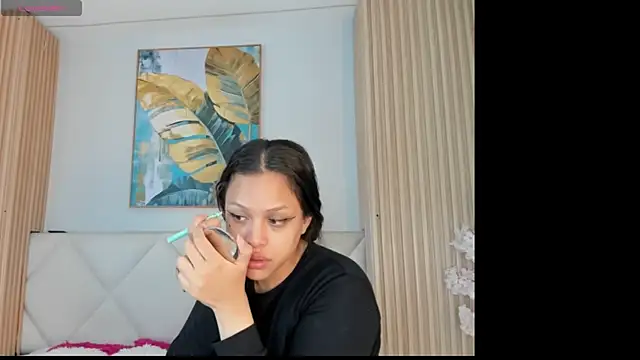 Mila Hank  online show from May 2026 12:21:02 PM