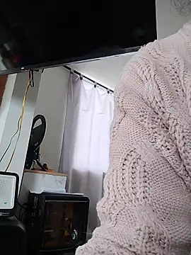 Snapshot of KittyHoleshot87 chatting on March 2026 03:40:01 PM KittyHoleshot87 online show from March 2026 03:40:01 PM