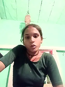 Snapshot of Idhika_Jha chatting on October 2025 03:20:01 PM Idhika Jha online show from October 2025 03:20:01 PM