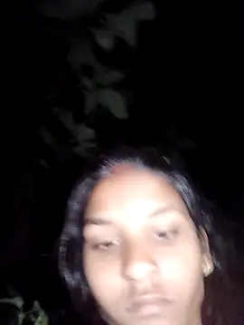 Snapshot of Idhika_Jha chatting on October 2025 11:47:02 PM Idhika Jha online show from October 2025 11:47:02 PM