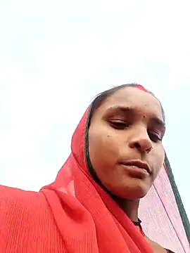 Snapshot of Idhika_Jha chatting on October 2025 03:18:02 AM Idhika Jha online show from October 2025 03:18:02 AM