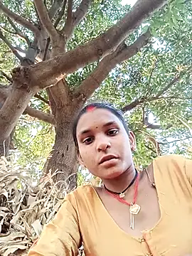 Snapshot of Idhika_Jha chatting on October 2025 11:24:01 AM Idhika Jha online show from October 2025 11:24:01 AM